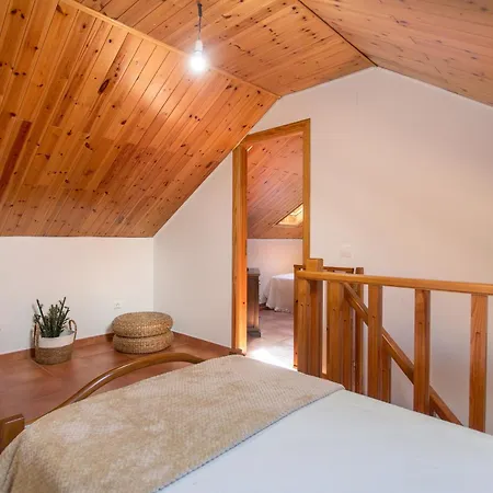 Mar 2 Apartment *